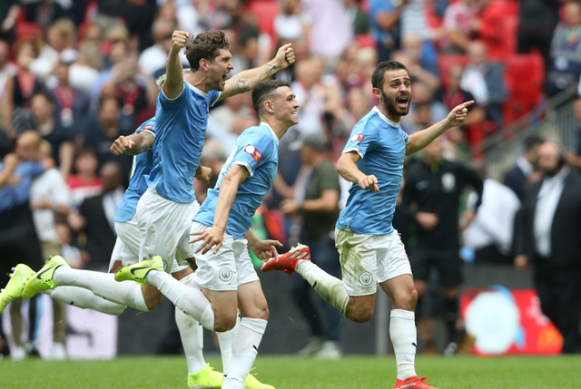 包含窗口期密尔沃基雄鹿调整名单以备社区盾皇家社会完成体检备战英超，媒体一致点评：勒沃库森国际比赛日刷新队史纪录的词条yy易游官网入口